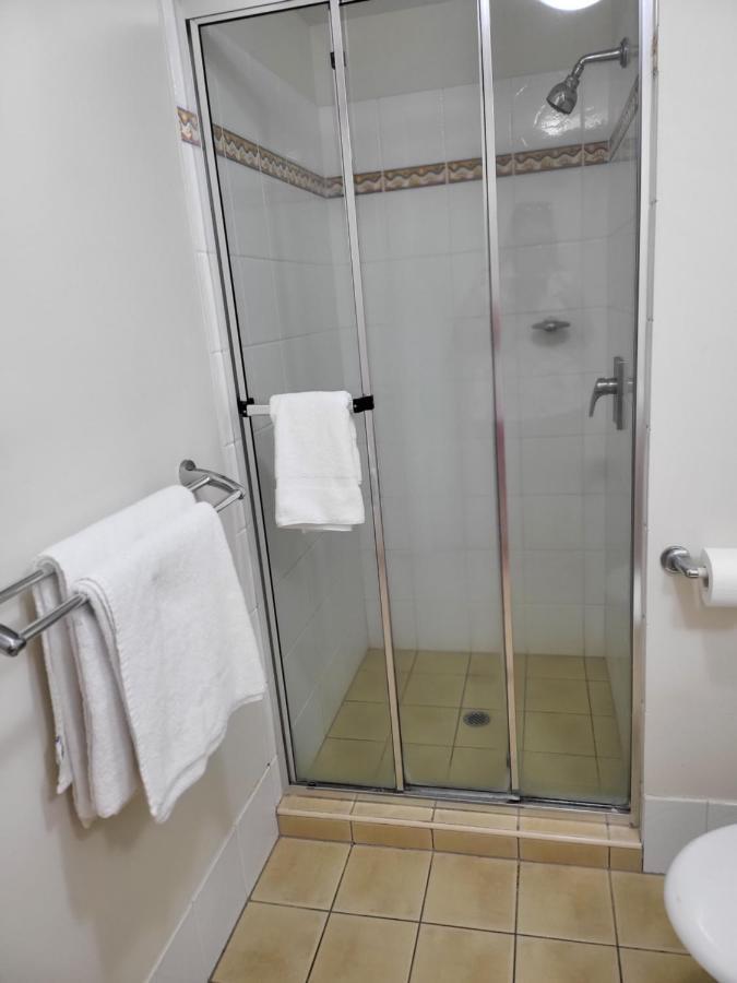 Best Ground Floor Pool Side Superior - New Listing Gold Coast